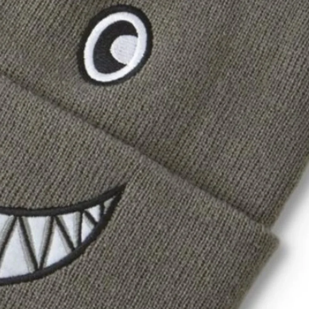✨$5 w/ $15+ BUNDLE✨ New Boy Gray Shark Knit Beanie Winter Cap Hat